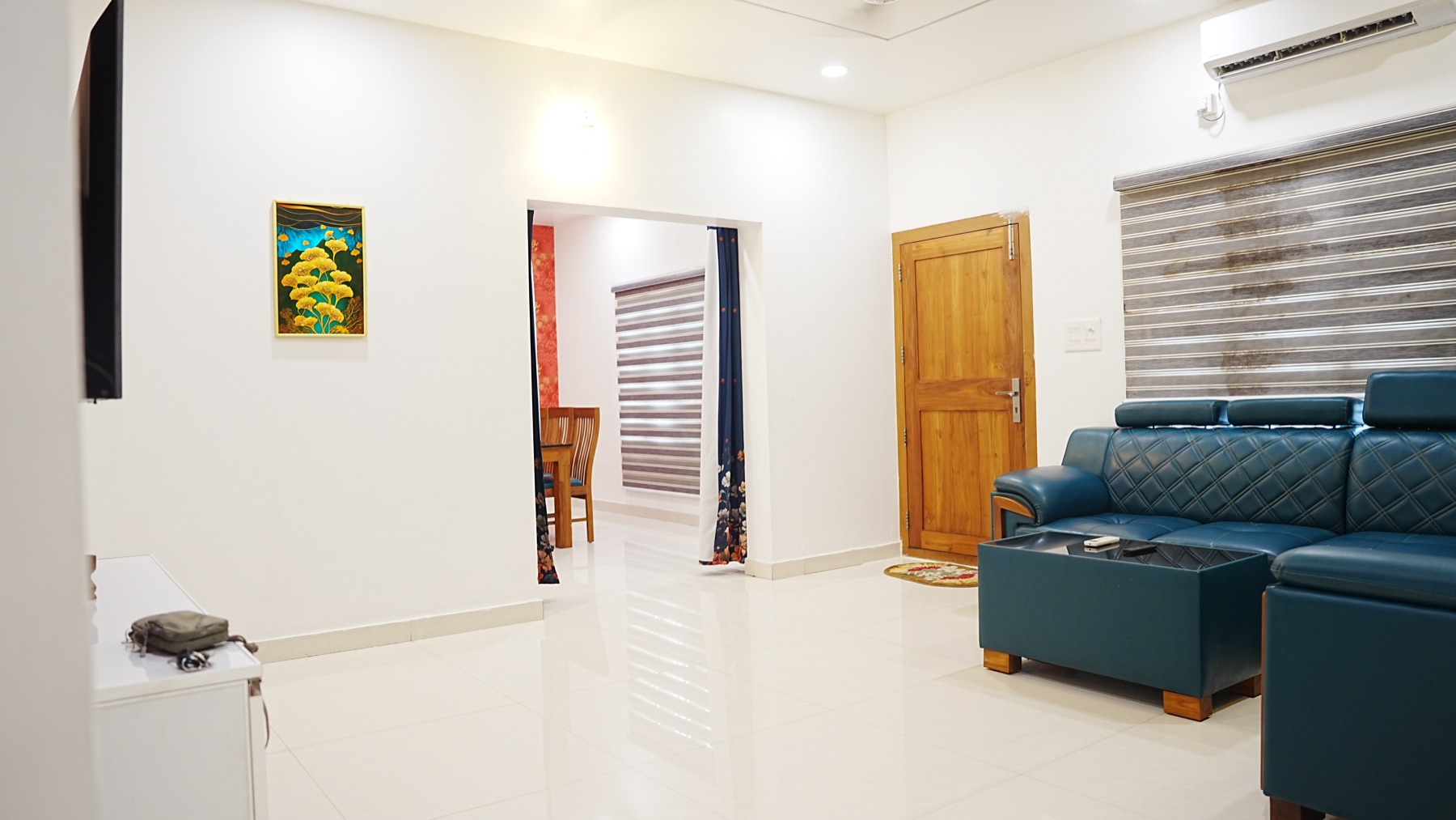 Suite open living area
